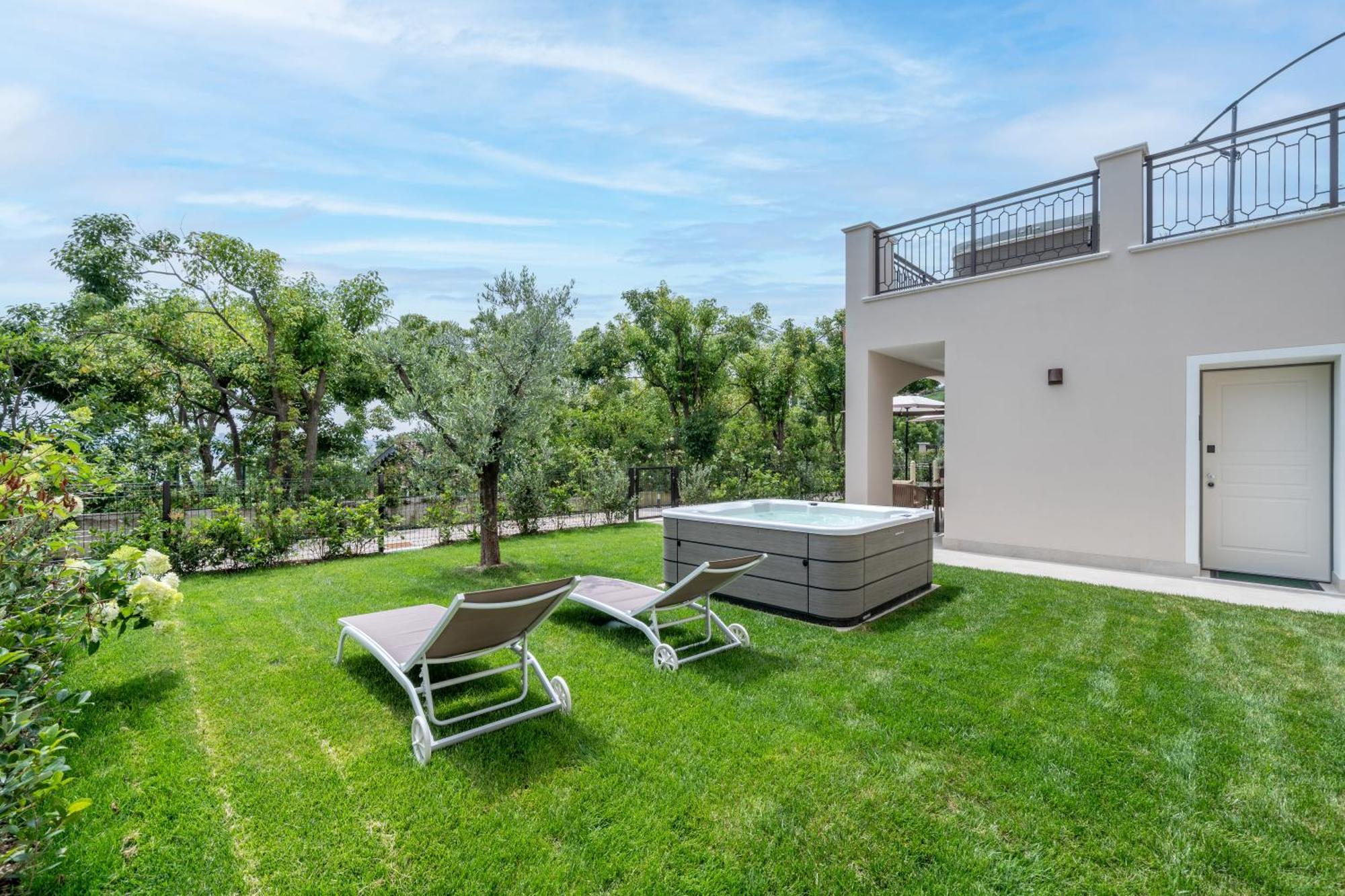 Villa Silvia Apartments Сан-Феличе-дель-Бенако Экстерьер фото