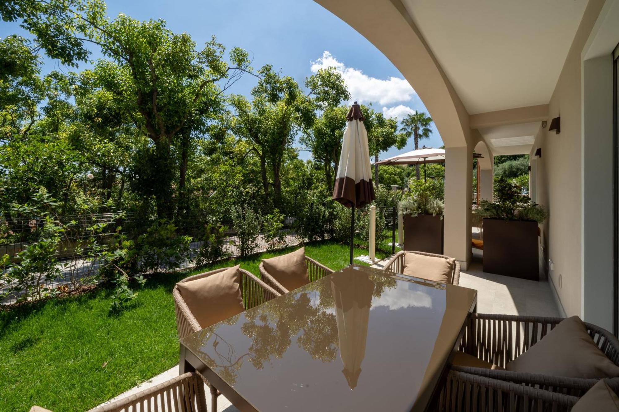 Villa Silvia Apartments Сан-Феличе-дель-Бенако Экстерьер фото